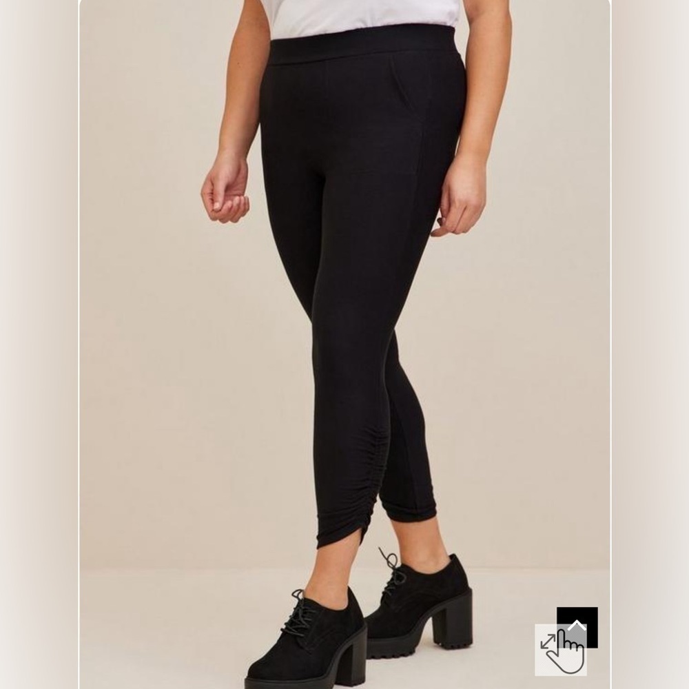 4X - torrid Fleece legging